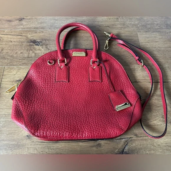 BURBERRY-AUTHENTIC (Preowned) Large Red Leather Handbag with Gold Hardware - Picture 8 of 16